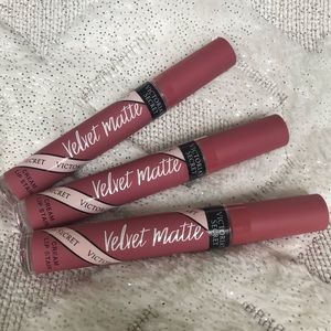 💋Bombshell Seduction Velvet Matte Cream Lip Stain